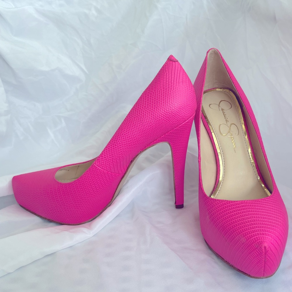 Jessica Simpson Pink Platform Pump